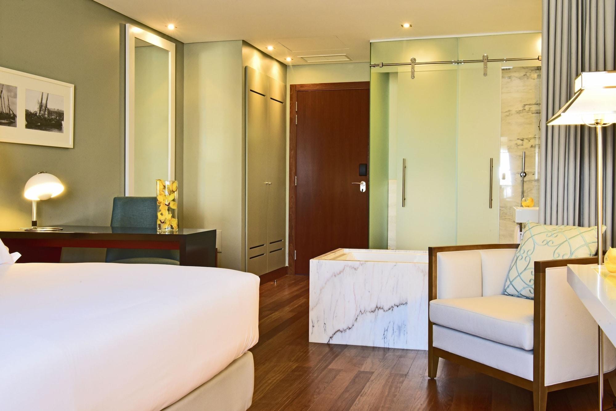 Pousada De Lisboa - Small Luxury Hotels Of The World Luaran gambar A room at the hotel