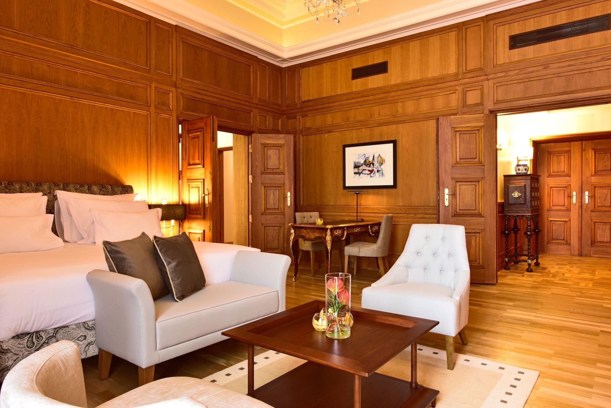 Pousada De Lisboa - Small Luxury Hotels Of The World Luaran gambar Suite at the Hotel de Crillon