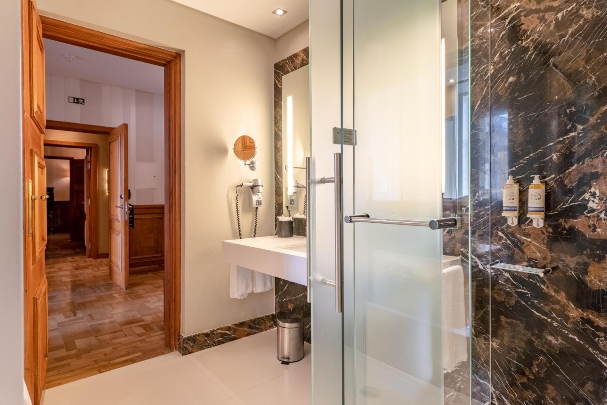 Pousada De Lisboa - Small Luxury Hotels Of The World Luaran gambar Bathroom